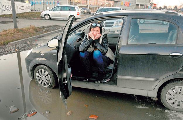 Kobieta za kierownicą - mistrzynie parkowania.