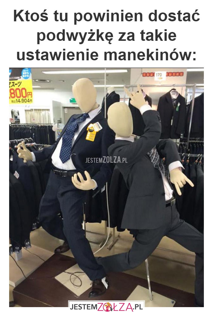 Ktoś tu powinien 